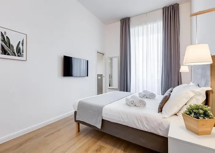 Colonna Luxury Apartment *